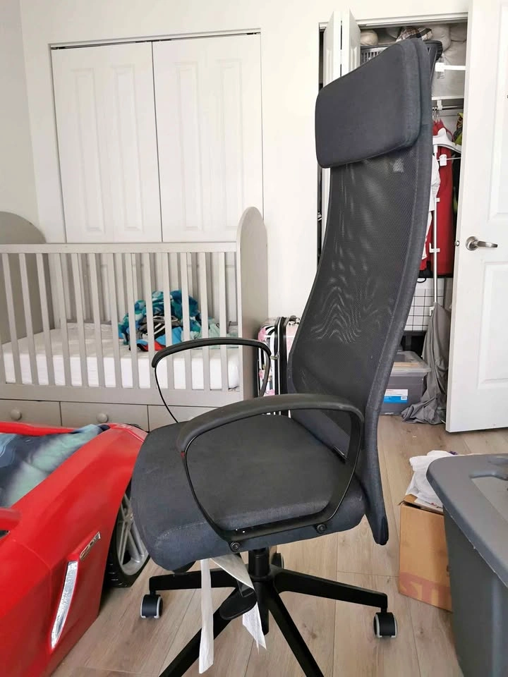 MARKUS Office chair, Vissle dark gray