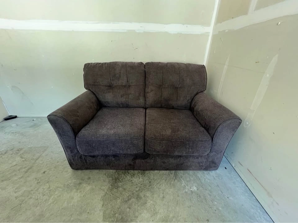 FREE DELIVERY 🚚 Couch Barn Brown Sofa Couch - photo 4