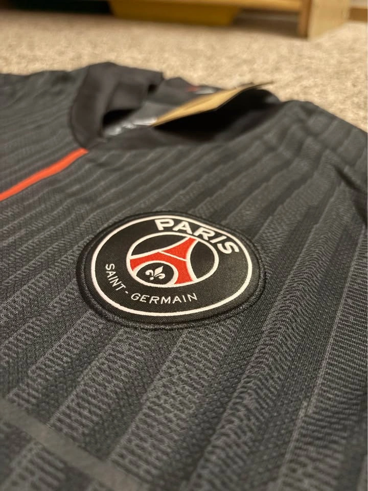 BRAND NEW PSG x Jordan Special Edition Jersey - photo 2