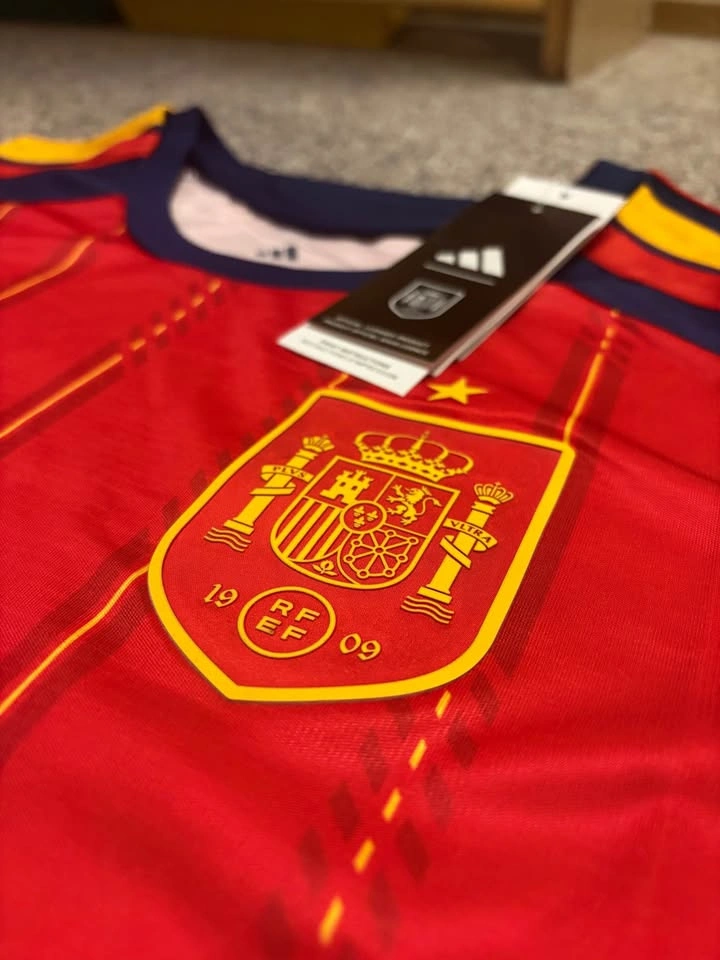 Spain 2026 Home World cup jersey - photo 2