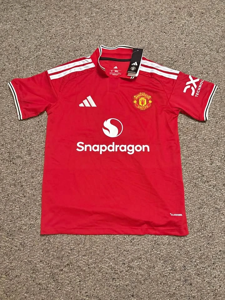 Manchester United 2026-2027 Jersey