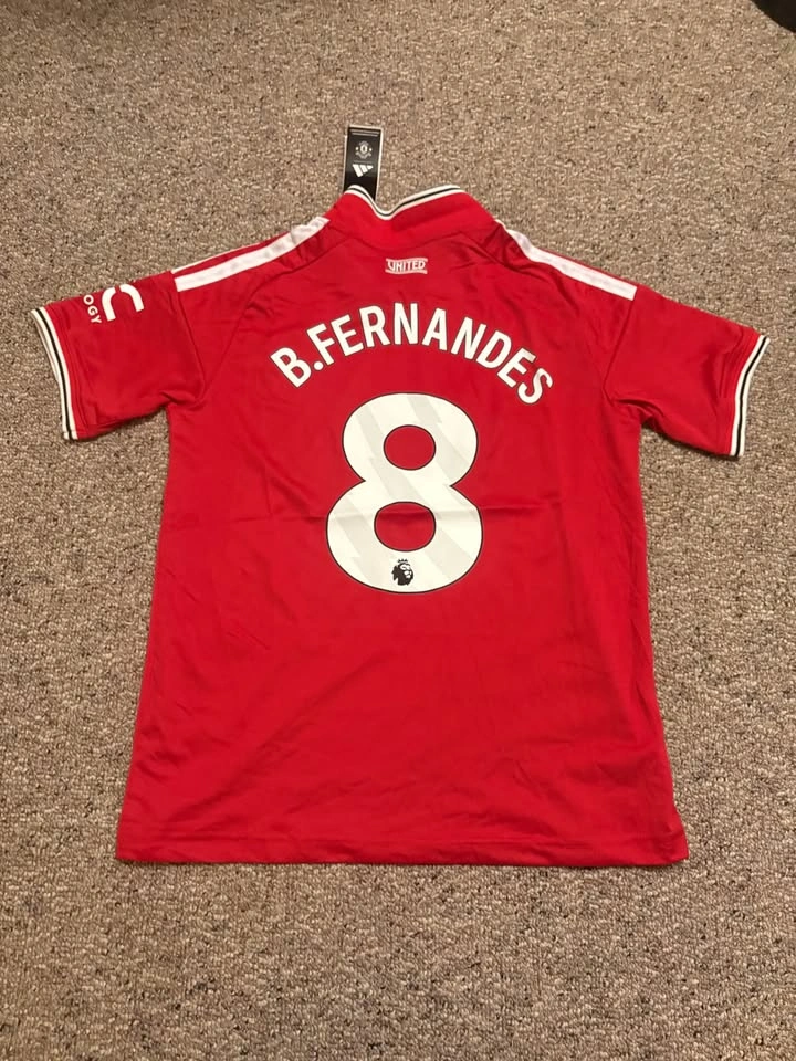 Manchester United 2026-2027 Jersey - photo 2