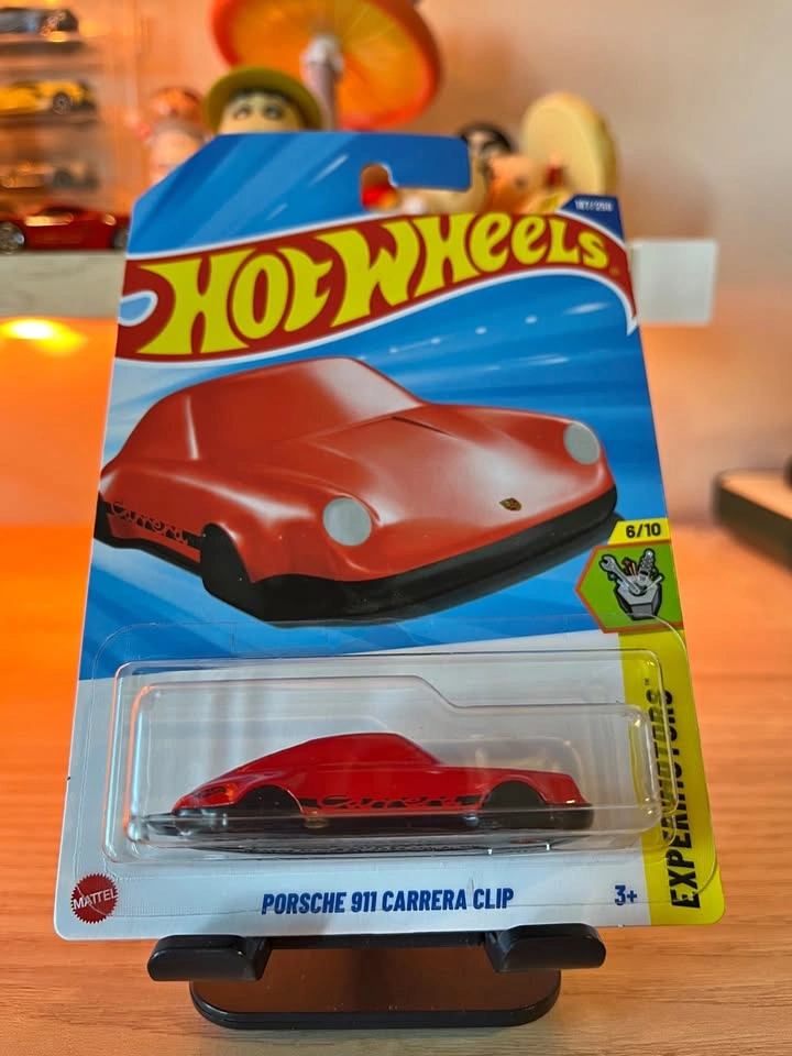 Hot Wheels Porsche 911 Carrera Clip - Red (Brand New / Mint)