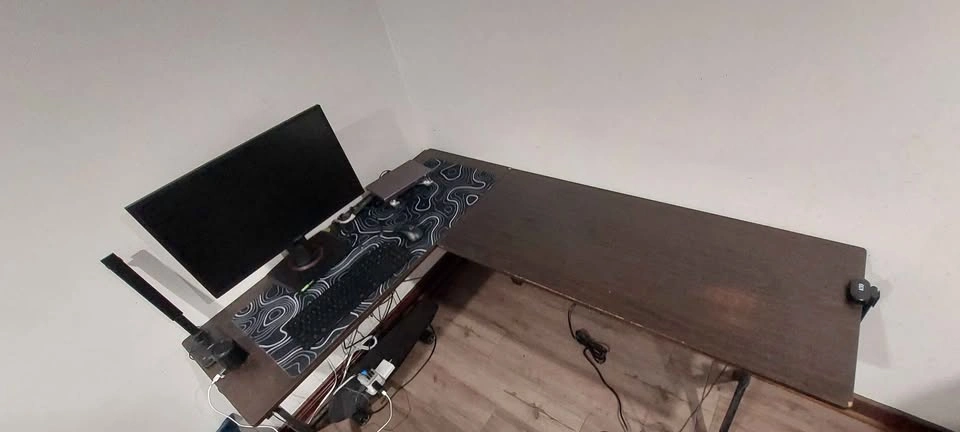 L-Shaped Desk - photo 5