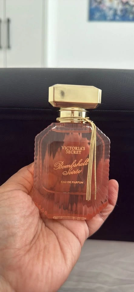 Victoria's Secret & Zara Fragrance Lot (Perfumes + Lotion) - photo 2