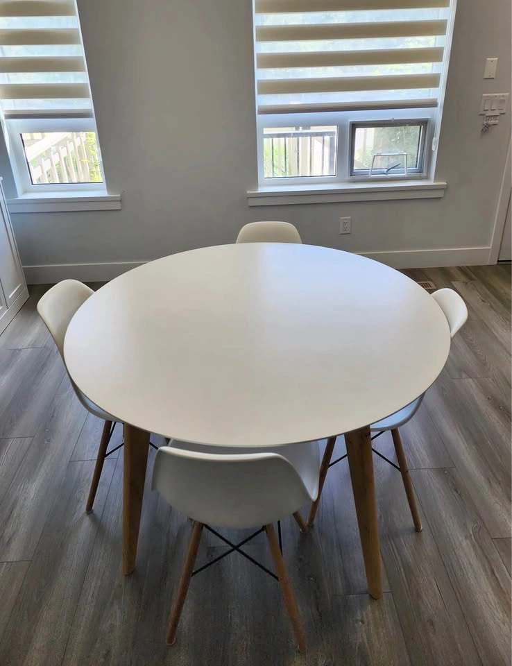 Structube Arly Round Dining Set (Table + 4 Chairs) - $250 - photo 3