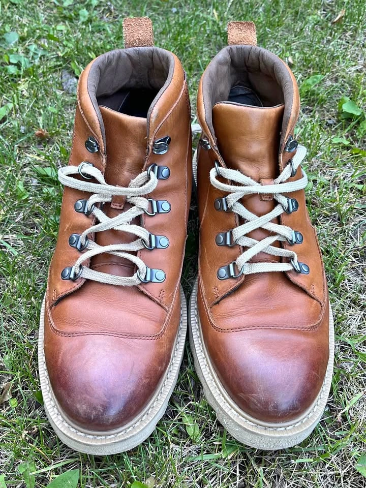 Sorel Men’s Waterproof Leather Hiking Boots Size 10 Brown
