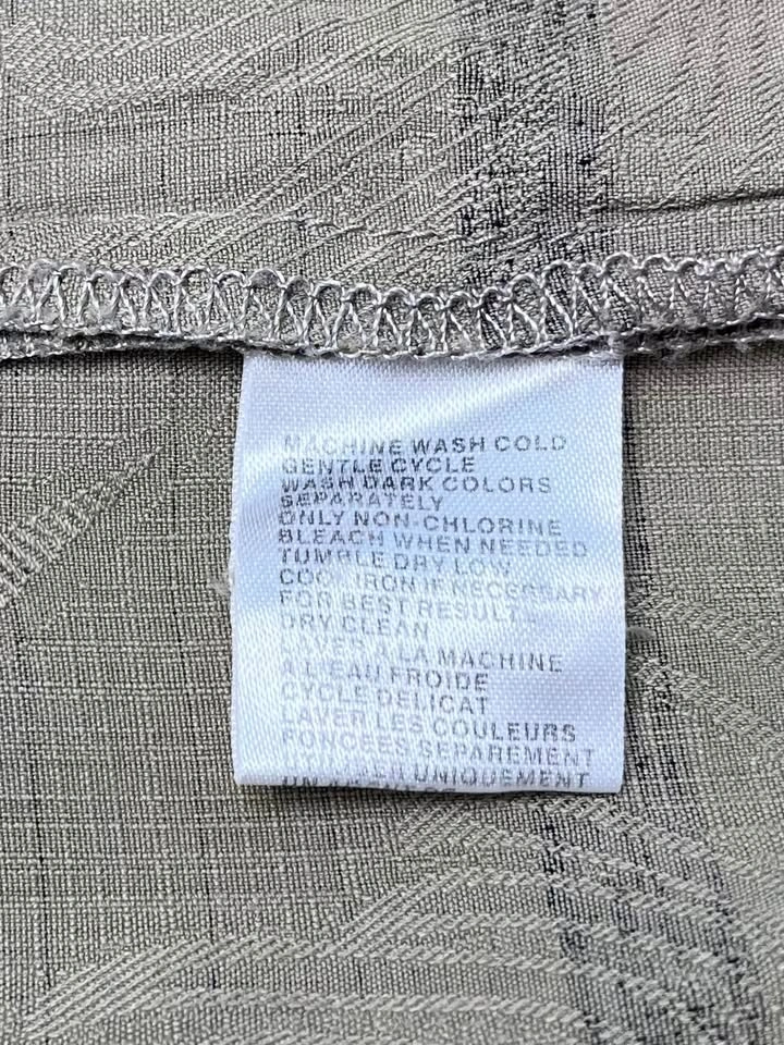 Tommy Bahama 100% Silk Short Sleeve Camp Shirt Size Medium - photo 3