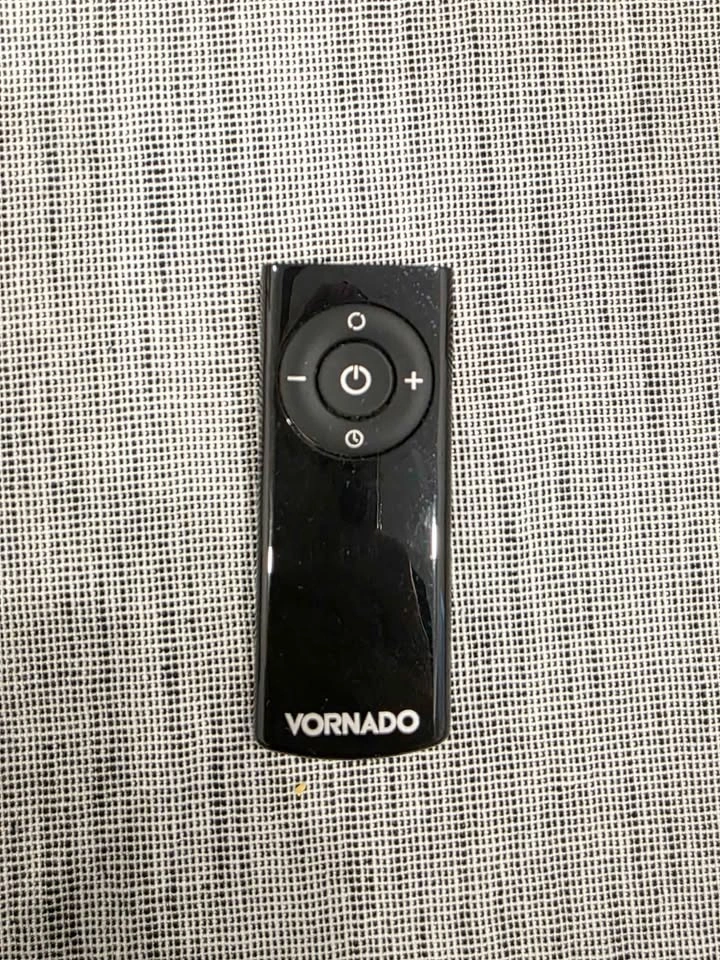 Vornado OSCR37 37” Oscillating Tower Fan with Remote - photo 3
