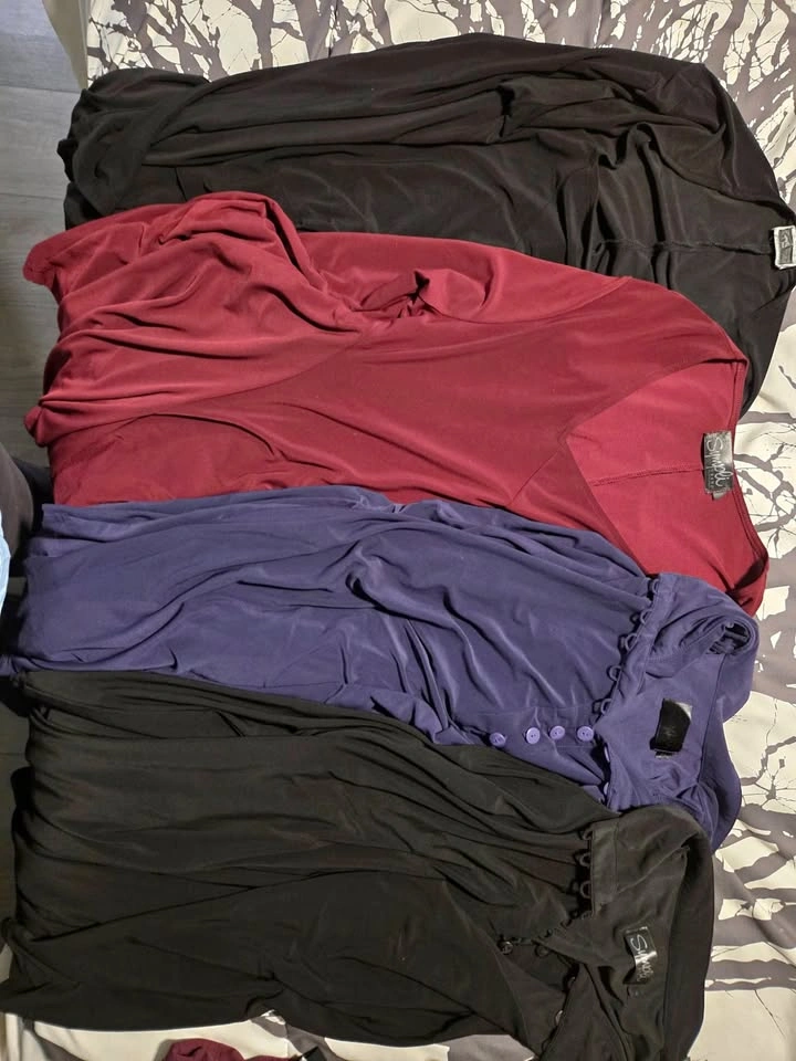 4 Sympli Tops