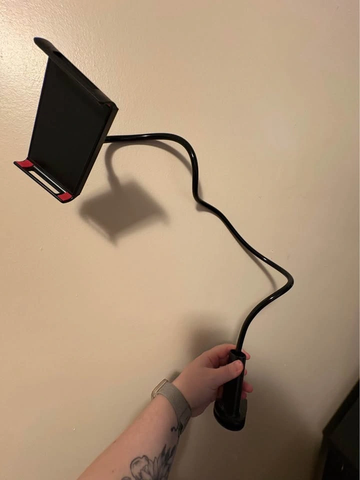 Universal Adjustable Phone and Tablet Holder - photo 3