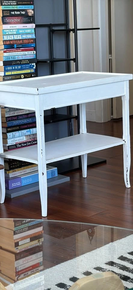 White nightstand/side table - photo 5