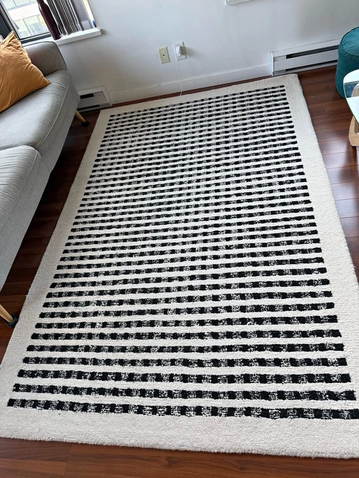 Striped Rug (5x8)