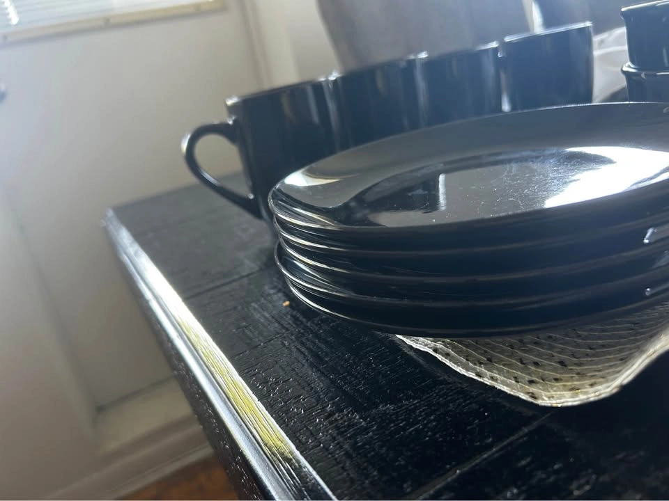 Black Dinnerware Set - Plates, Bowls, Mugs - photo 3