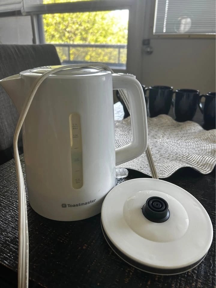 Toastmaster electric kettle - photo 2