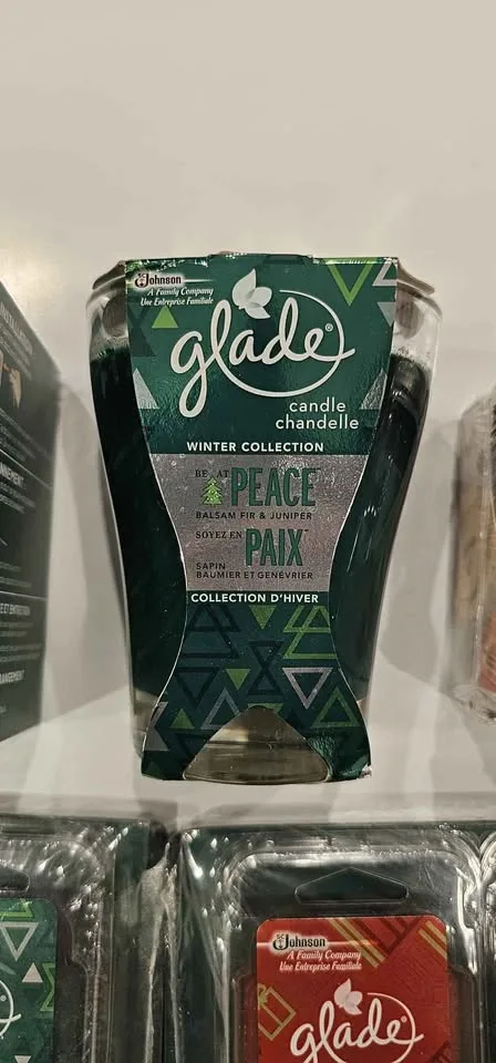 Glade Wax Warmer & Candle Christmas Collection image indicator(3)