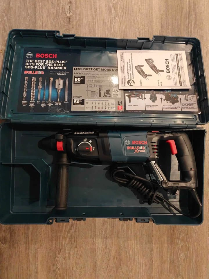 Bosch 11255VSR-RT 120V 8.0 Amp SDS-Plus 1" Rotary Hammer - photo 2