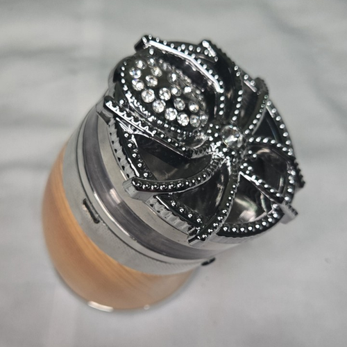 4-Piece Metal Tobacco Grinder Wood-Tone Finish w/ Rhinestone Spi