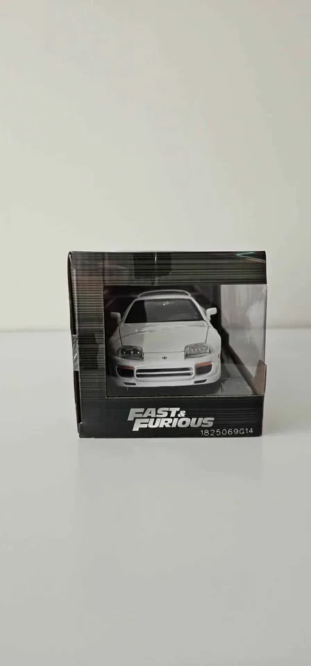 JADA FAST & FURIOUS 1:24 Scale BRIAN'S TOYOTA SUPRA image indicator(3)