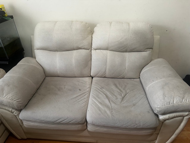 Free leather couch - photo 4