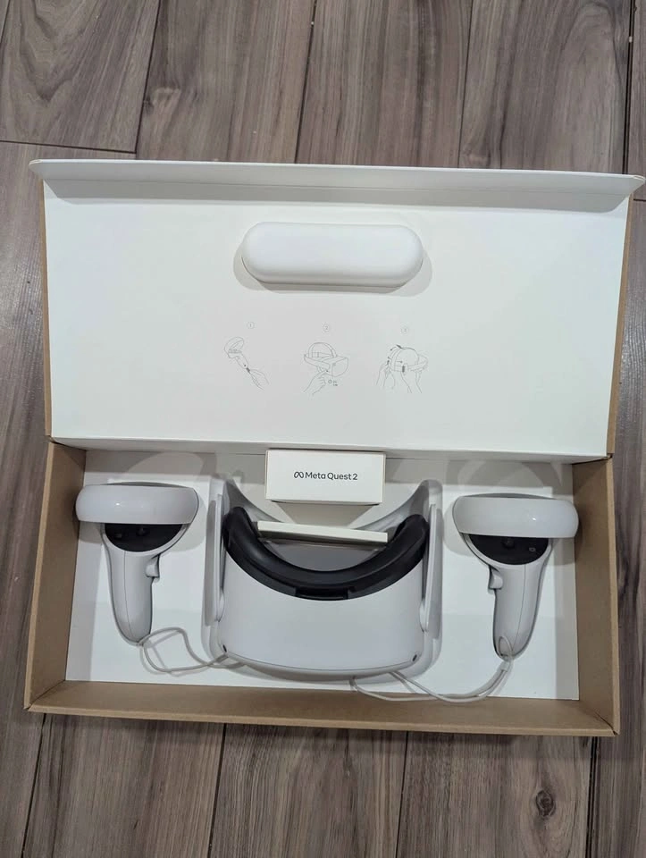 Meta Quest 2 256GB VR Headset with Elite Strap & Case - photo 3