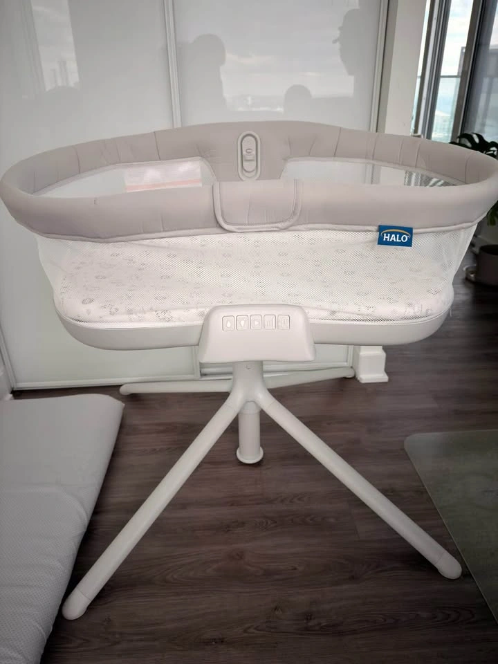 HALO Bassinest Swivel Sleeper - photo 3