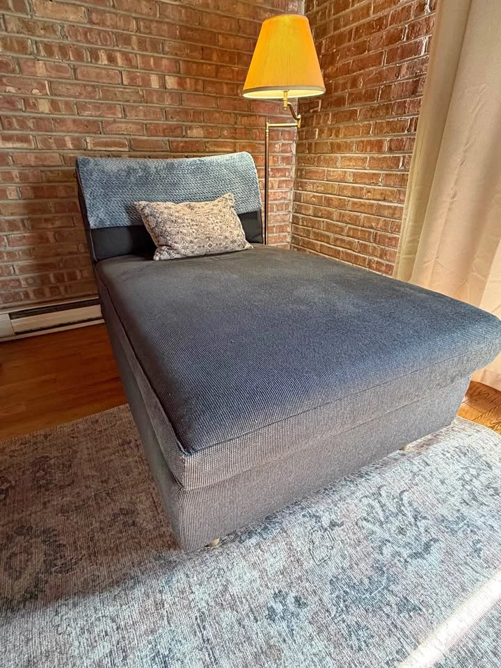 IKEA KIVIK chaise lounge