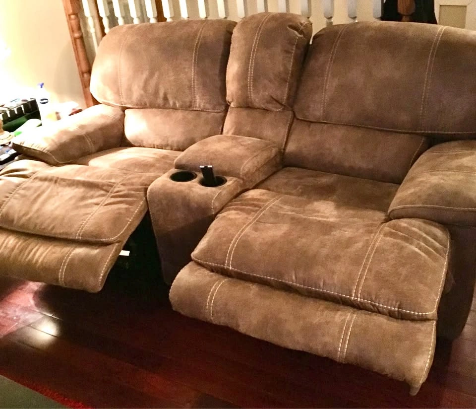 Suede reclining love seat - photo 2