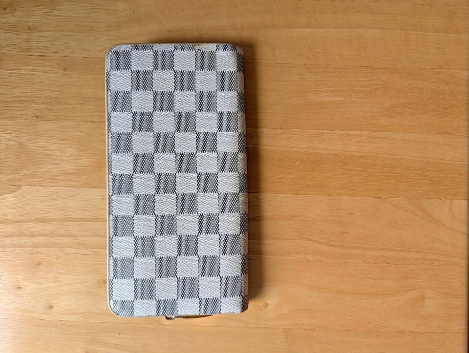 Leather Checkered Wallet