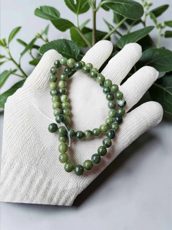 6mm Natural Green Jade Bead Strand – Polished Round Beads - photo 2