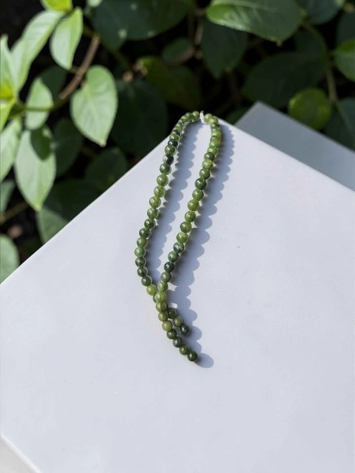 6mm Natural Green Jade Bead Strand – Polished Round Beads - photo 3