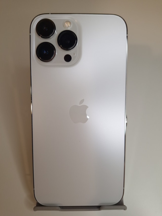 iPhone 13 Pro Max — 128GB, Silver (Excellent Condition) - photo 5