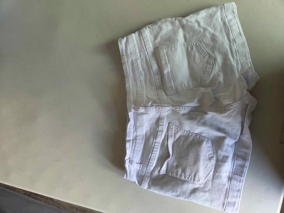 White stretchy jean shorts - photo 2