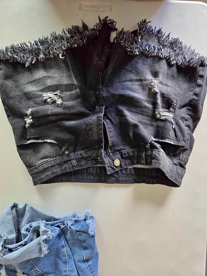 Black stretchy jeans shorts