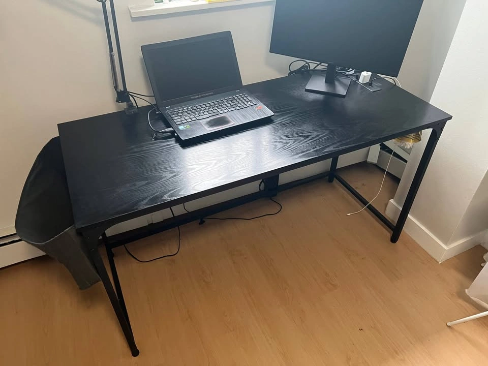 Large Rolanstar Computer / Gaming Desk with Built-In Power Outle - photo 2