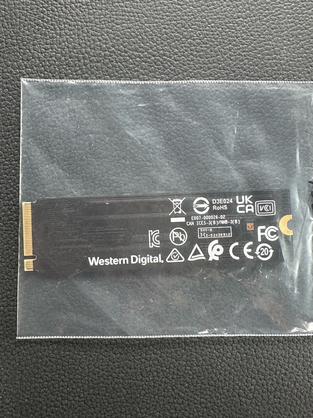 Western Digital WD Gen4 x4 512GB NVMe SSD