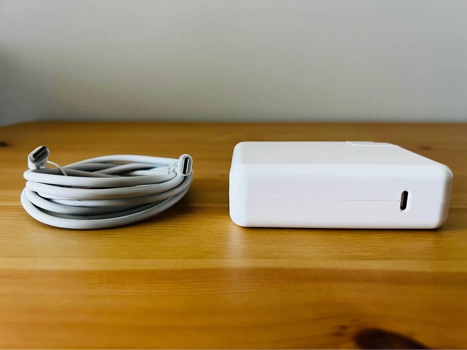 140W Macbook USB-C Power Adapter + USB-C Cable - photo 3