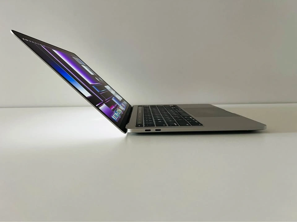 2020 13” Macbook Pro Touchbar i7-16GB RAM-500GB Storage - photo 2