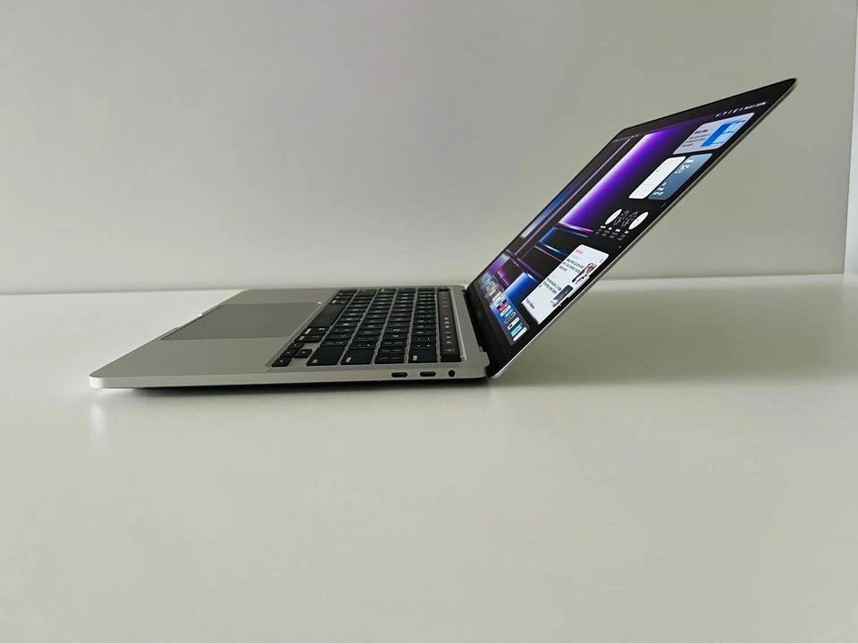 2020 13” Macbook Pro Touchbar i7-16GB RAM-500GB Storage - photo 3