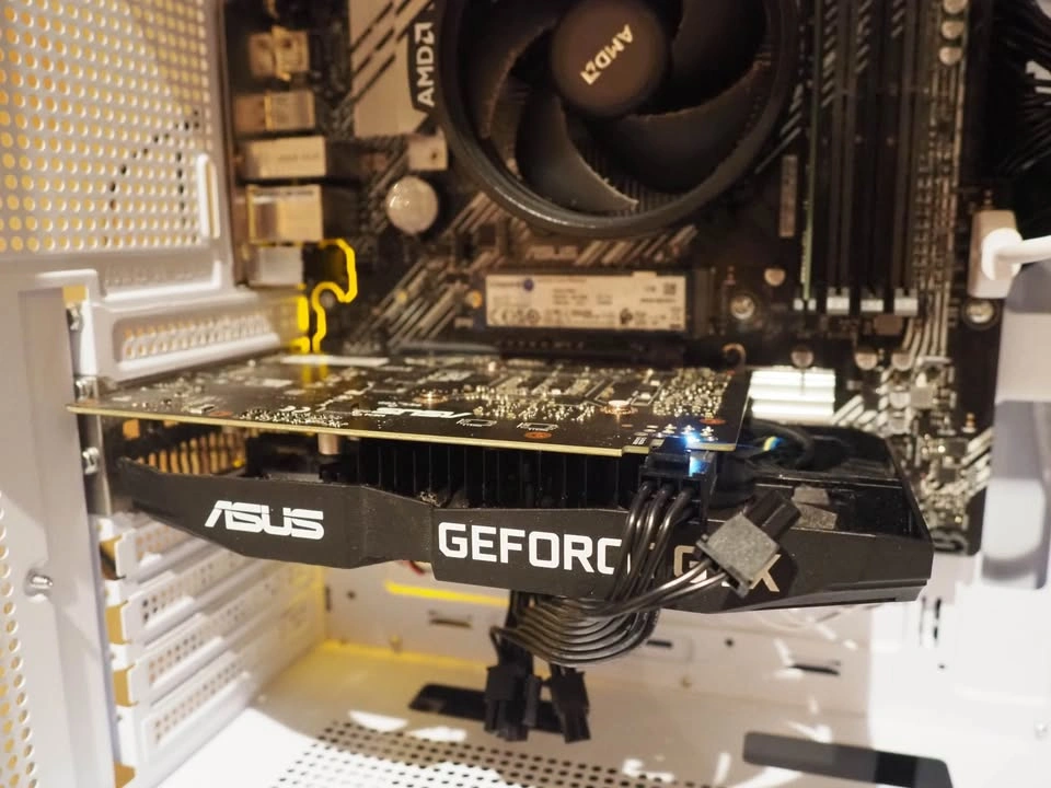 ASUS Dual GeForce GTX 1650 graphics card - photo 3
