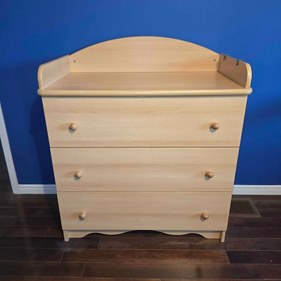 EUC Storkcraft crib and change table - photo 2