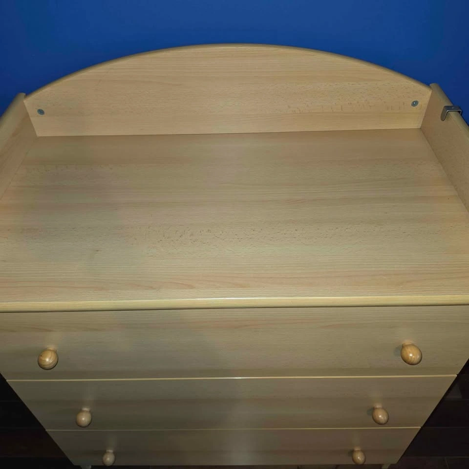 EUC Storkcraft crib and change table - photo 5