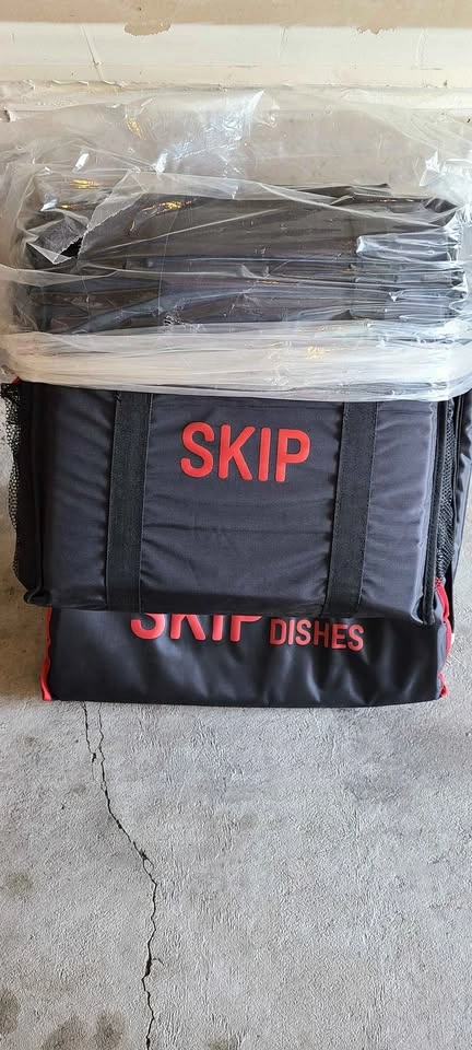Brand New SkipTheDishes Insulated Delivery Bags - photo 2