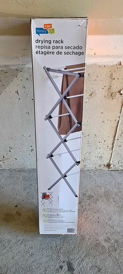 🧺 FOR SALE – Clothes Drying Rack | Brand New in Box