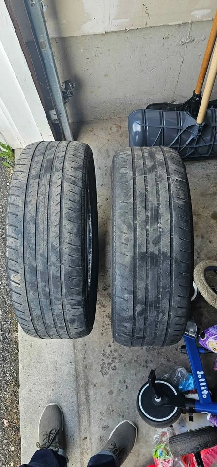 Used All-Season Tires - 235/55R20 - photo 2