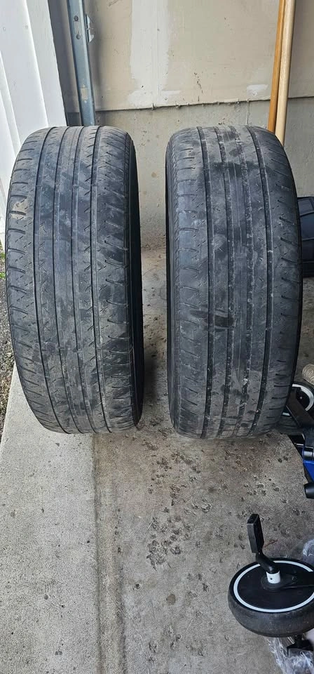 Used All-Season Tires - 235/55R20 - photo 3