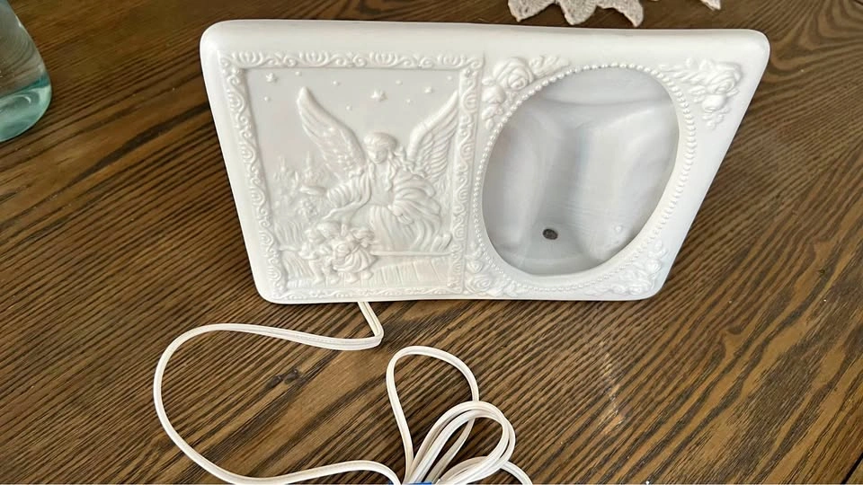 Ceramic Frame and lamp