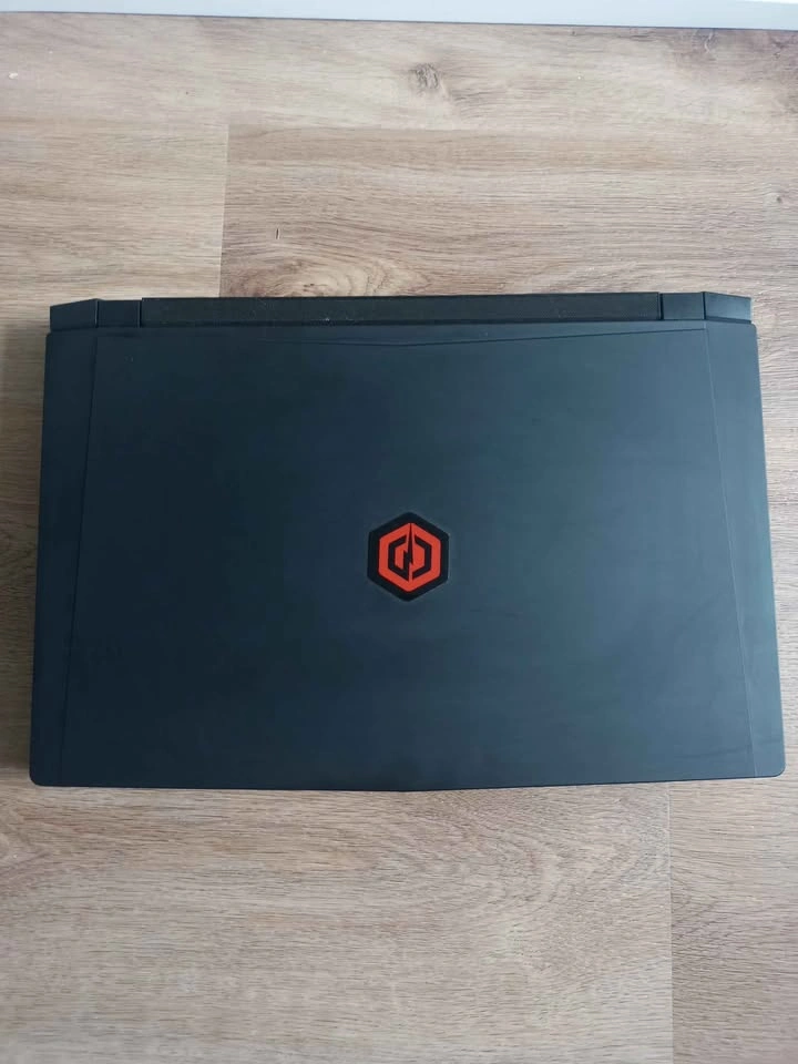 Clevo Gaming Laptop – RTX 2080 MXM – i5-9600KF – Upgradeable - photo 2