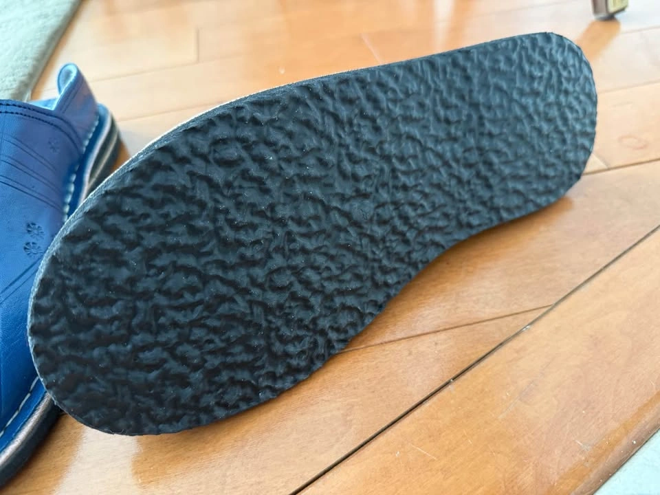 Blue slip-on shoes, cool embossed design - photo 3