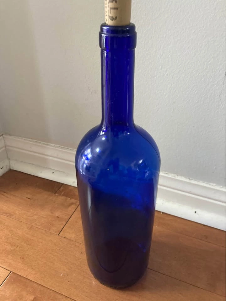 Vintage Wine bottle - photo 2